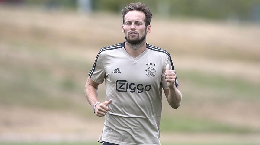 Ajax Daley Blind ile 4 yıllık s&ouml;zleşme imzaladı!