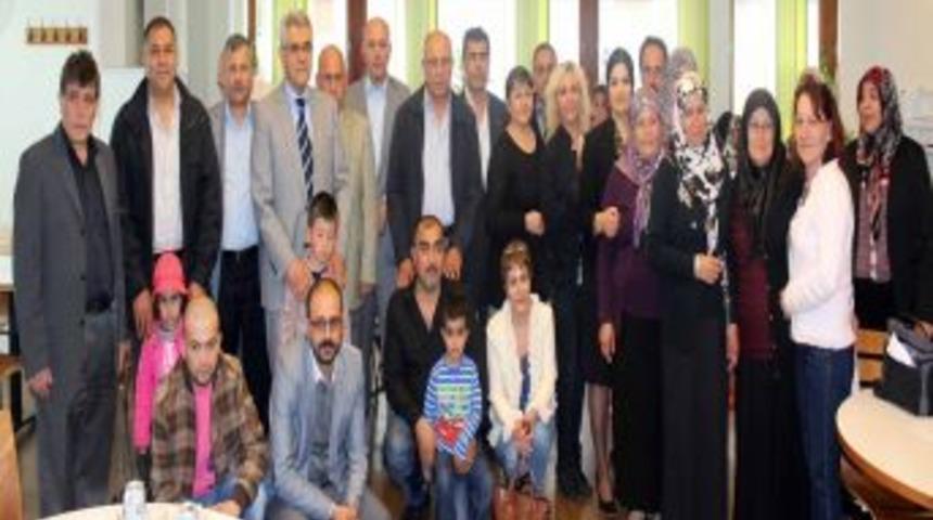 Kululu Gurbet&ccedil;iler Gen&ccedil;lerin Eğitimi I&ccedil;in İsve&ccedil;&rsquo;te Vakıf Kurdu