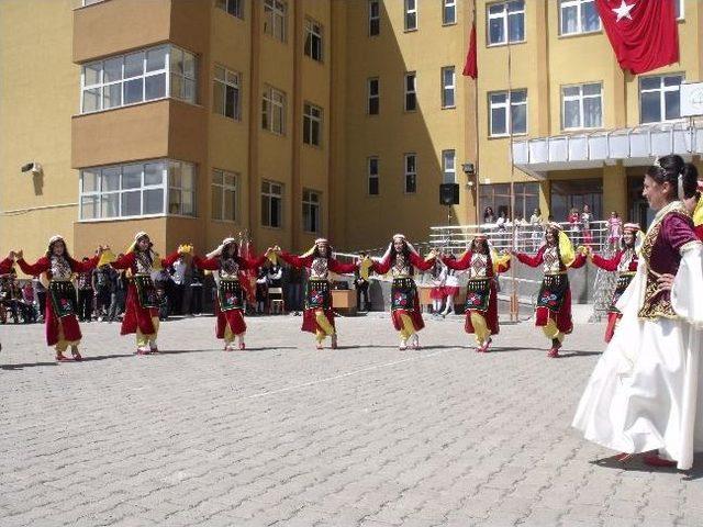 &Ccedil;ıldır&rsquo;da 19 Mayıs Coşkuyla Kutlandı 1
