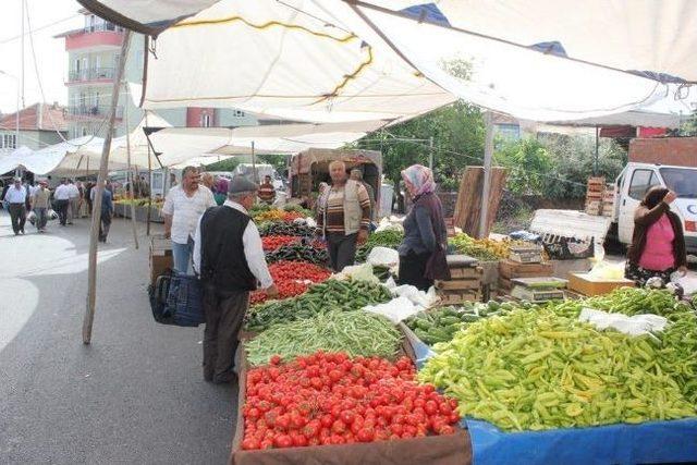 Honaz’da Halk Pazarına Geçici Yer 1