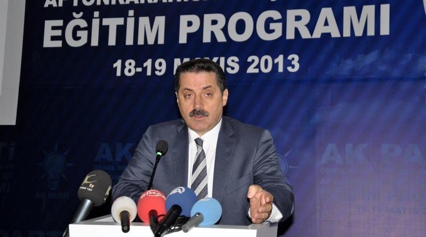 Bakan &Ccedil;elik'ten Kılı&ccedil;daroğlu'na: B&uuml;y&uuml;k Lokma Ye, B&uuml;y&uuml;k Laf Konuşma