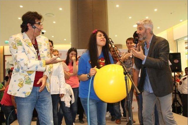 S&uuml;heyl Ve Behzat Uygur Piazza da Halkı Coşturdu 3