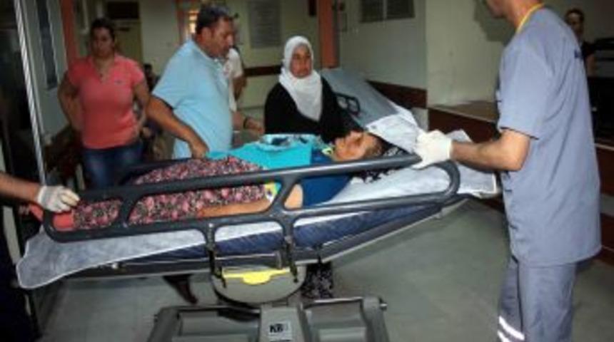 Mersin'de Bir Kadın G&ouml;r&uuml;mcesi Tarafından Bı&ccedil;aklandı