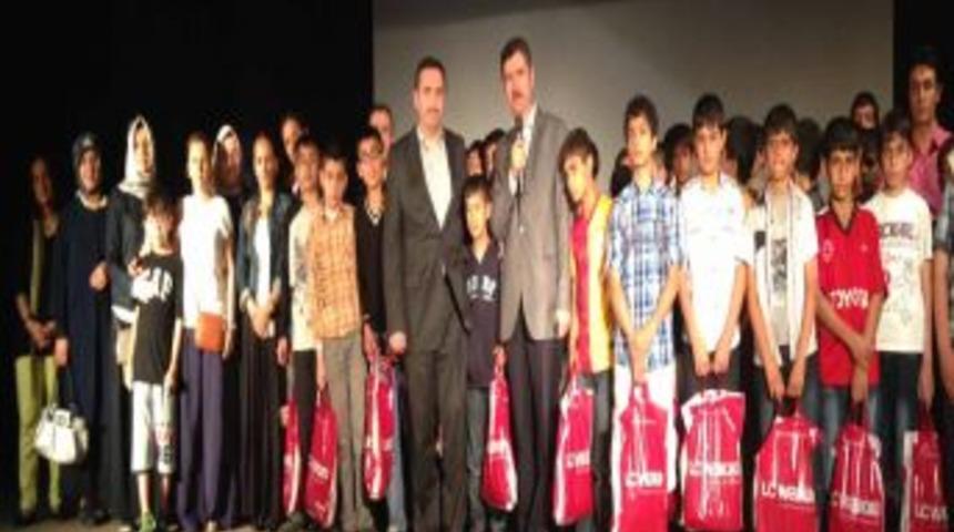 Diyarbakırlı Yoksul &Ccedil;ocuklar Beğendi, İstanbullu Veliler Aldı