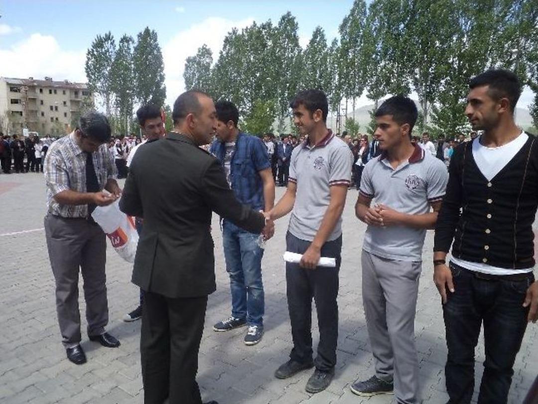 Varto&rsquo;da 19 Mayıs Coşkusu