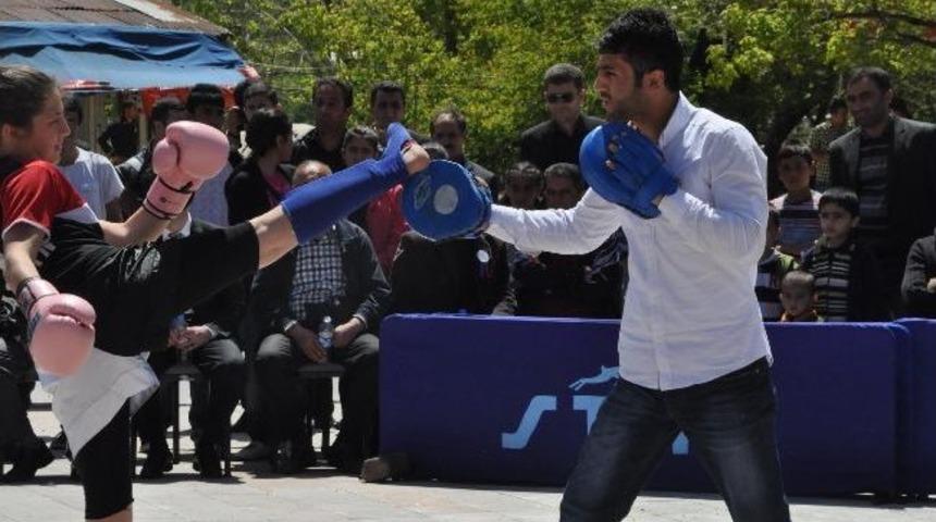 Bitlis&rsquo;te 19 Mayıs Coşkusu