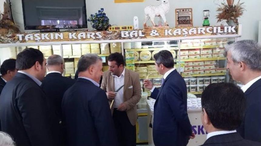 Ak Partililer Karslı Esnafı Ziyaret Etti