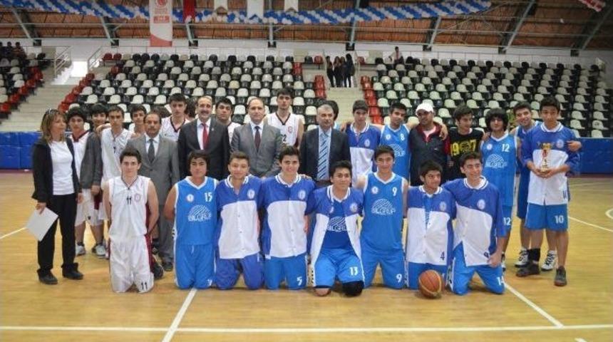 Gen&ccedil;lik Haftası Basketbol M&uuml;sabakaları Sona Erdi