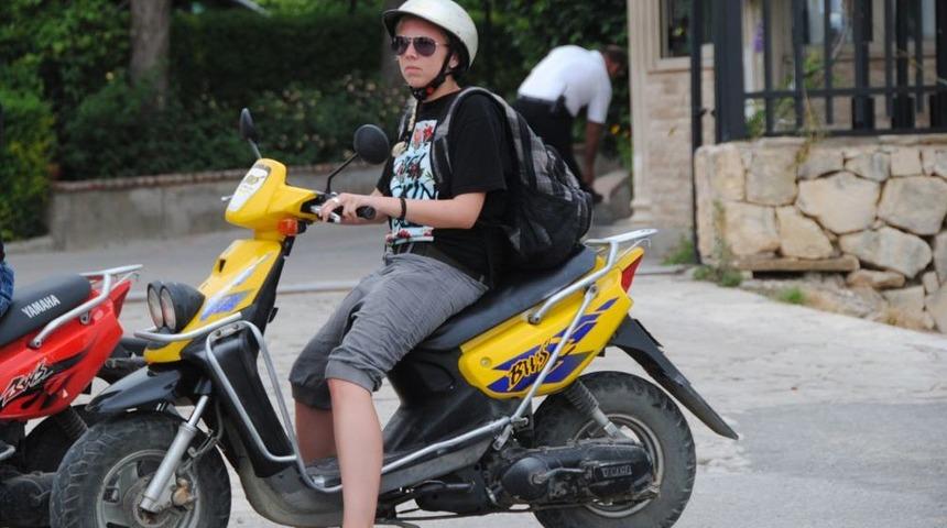 'Motosiklet Kazalarında &Ouml;l&uuml;mlerin Y&uuml;zde 90'ı Kafaya Darbeden Kaynaklanıyor'