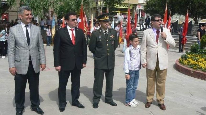 Boz&uuml;y&uuml;k'te 19 Mayıs T&ouml;reni