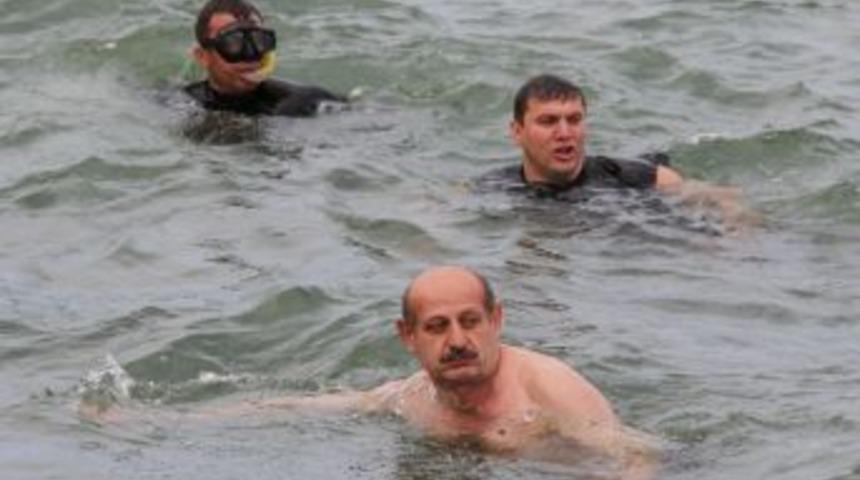 Başkan Bakırcı Rize'de Deniz Sezonunu A&ccedil;tı