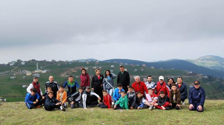 Karadağ Yaylası&rsquo;na Doğa Y&uuml;r&uuml;y&uuml;ş&uuml; D&uuml;zenlendi