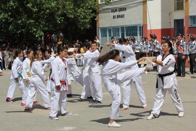 19 Mayıs Atatürk’ü Anma Gençlik Ve Spor Bayramı Urla’da Kutlandı