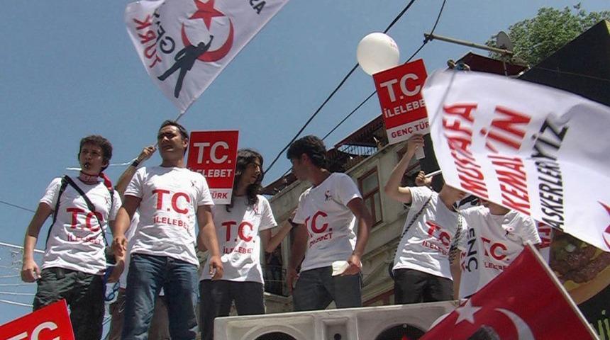 Eylemciler Ile Polis Arasında &lsquo;Taksim&rsquo; Gerginliği