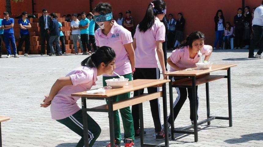 19 Mayıs Atat&uuml;rk'&uuml; Anma Gen&ccedil;lik Ve Spor Bayramı, Aydıncık'ta Coşkuyla Kutlandı