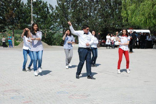 19 Mayıs Atatürk'ü Anma Gençlik Ve Spor Bayramı, Aydıncık'ta Coşkuyla Kutlandı