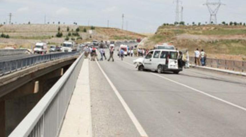 Patlak lastik faciası: 3 &ccedil;ocuk &ouml;ld&uuml;