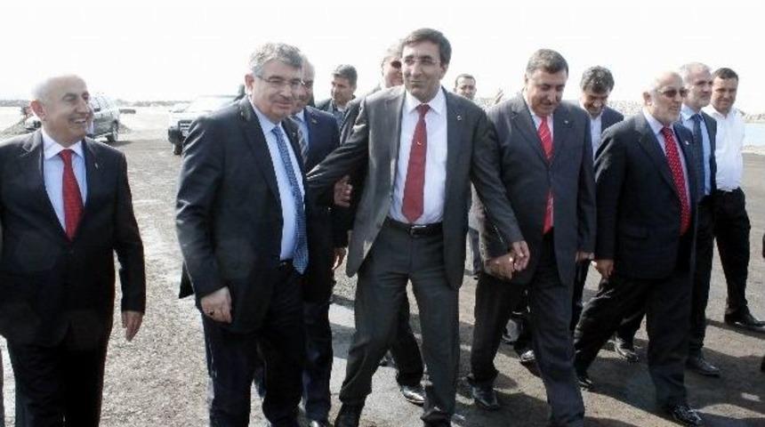 Kalkınma Bakanı, Ordu-giresun Havalimanı İnşaatını İnceledi