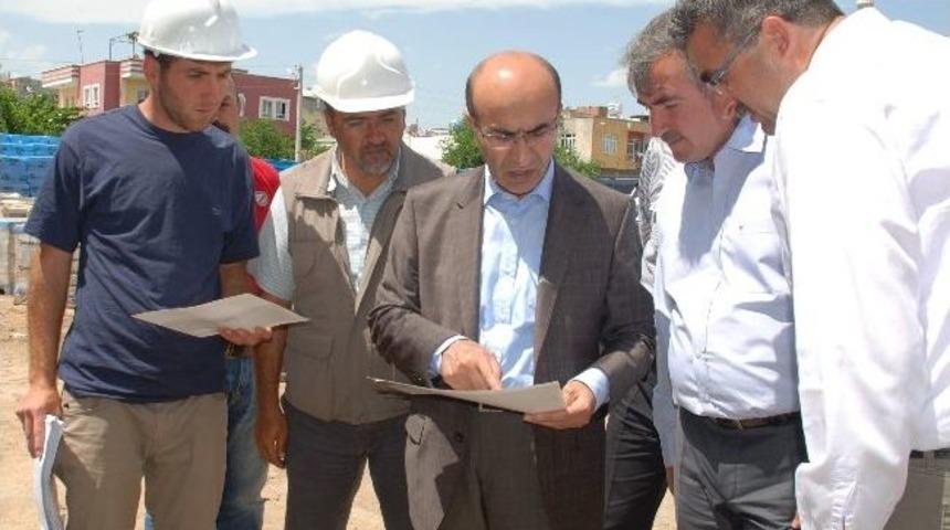 Vali Demirtaş, Kahta Otogarını İnceledi