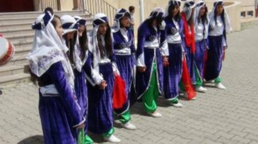 Akdağmadeni’nde 19 Mayıs Atatürk’ü Anma Gençlik Ve Spor Bayramı Kutlandı