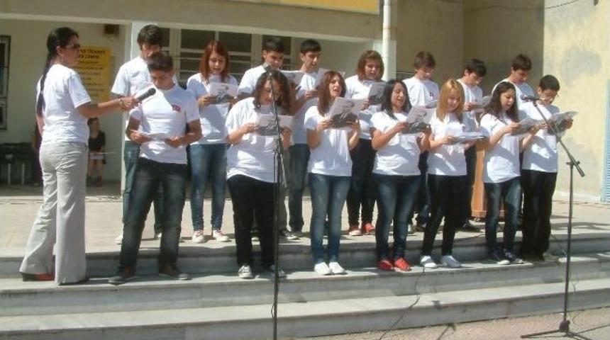 Burhaniye’de 19 Mayıs Coşkusu