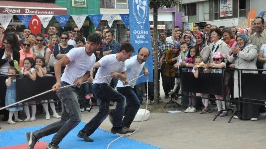Bolu&rsquo;da Gen&ccedil;ler Bayramı Doyasıya Kutladı