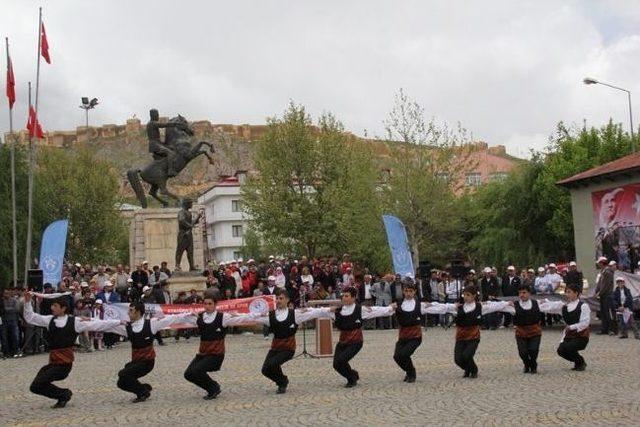 19 Mayıs Atatürkü Anma Gençlik Ve Spor Bayramı Coşkuyla Kutlandı