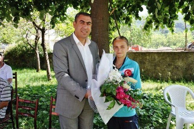 Başarılı Sporcuya Ziyaret 1