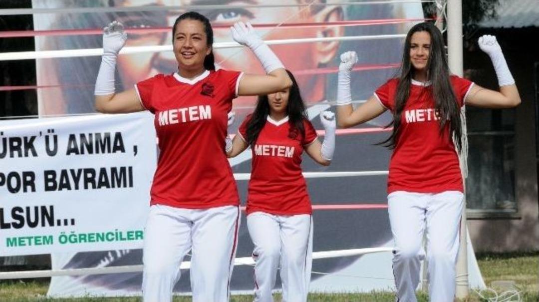 Aliağa&rsquo;da 19 Mayıs Kutlamaları