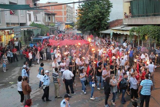 Edremit te CHP&rsquo;liler Fener Alayı D&uuml;zenledi 2