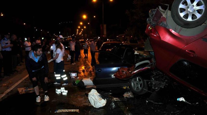 Samsun'da Feci Kaza: 3 &Ouml;l&uuml;, 5 Yaralı