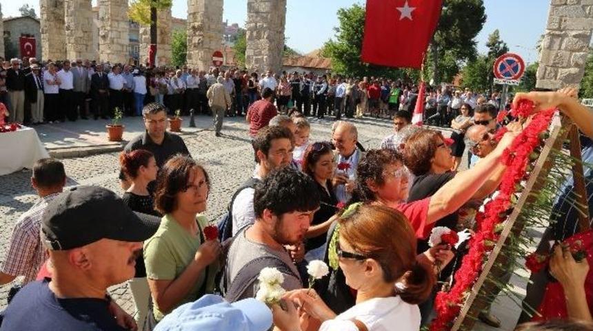 Sel&ccedil;uk&rsquo;ta 19 Mayıs&rsquo;a Sivil İnisiyatif Damgasını Vurdu