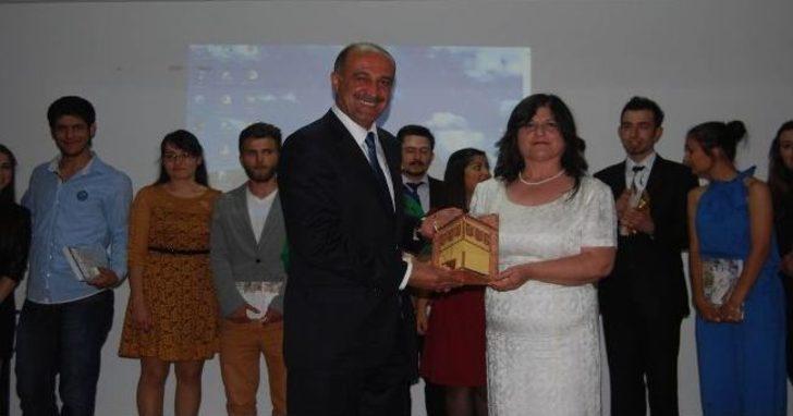 Kula Meslek Yüksek Okulu Şenlikte Eğlendi G2