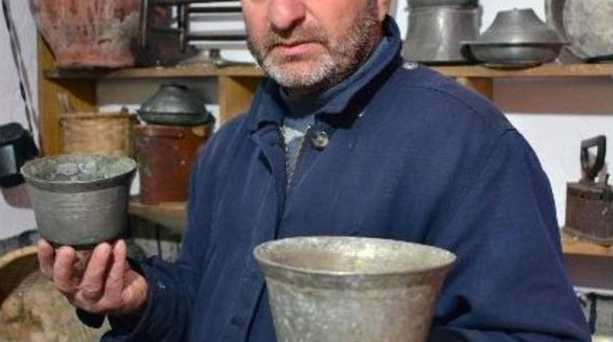 İş Yerini Müzeye Çevirdi