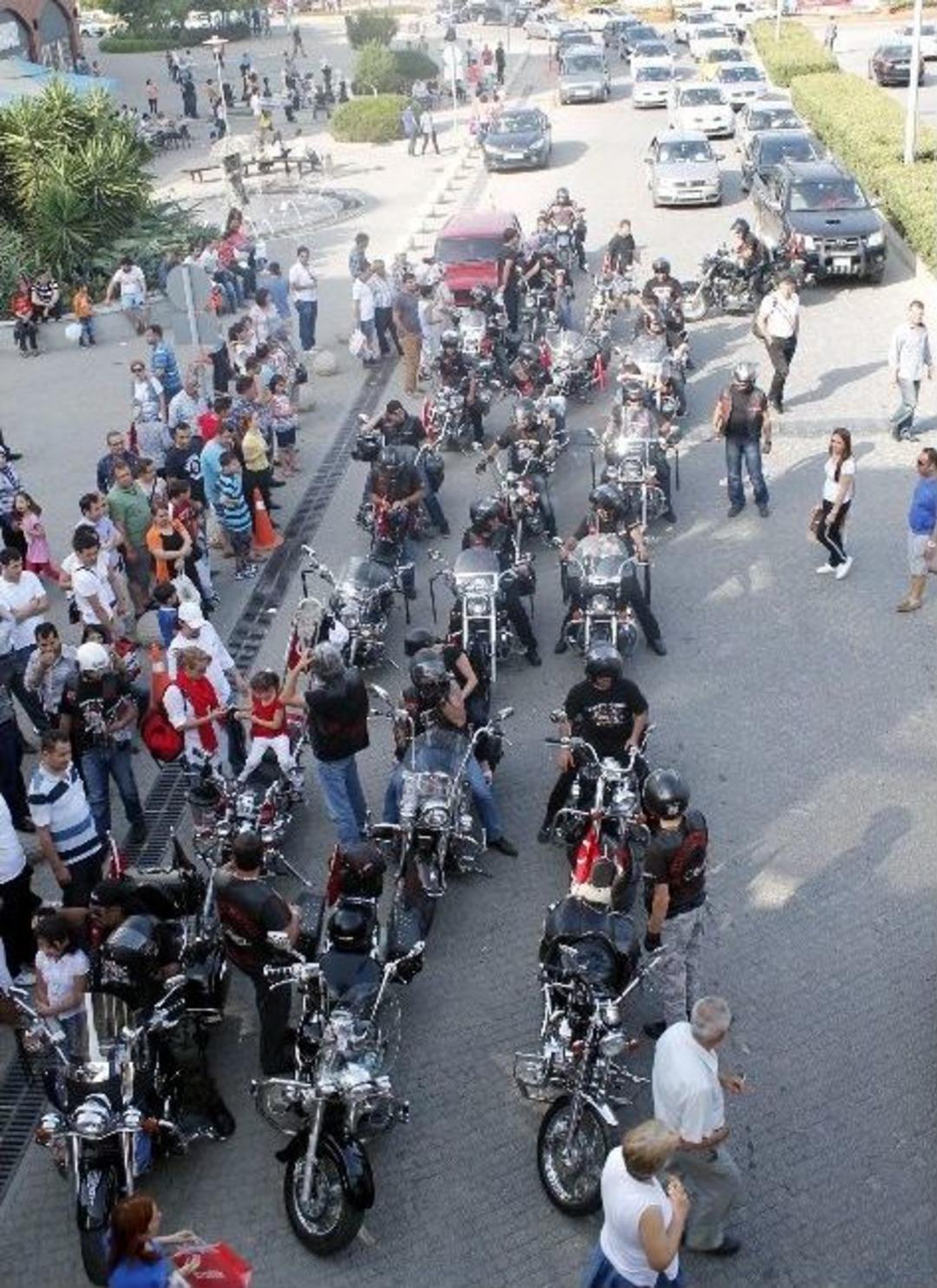 'madde Bağımlısı Değil Spor Bağımlısı Olalım' Bisiklet Turu