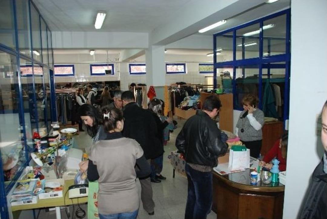 Gen&ccedil; Pazar 15 Yıldır Hizmet Veriyor