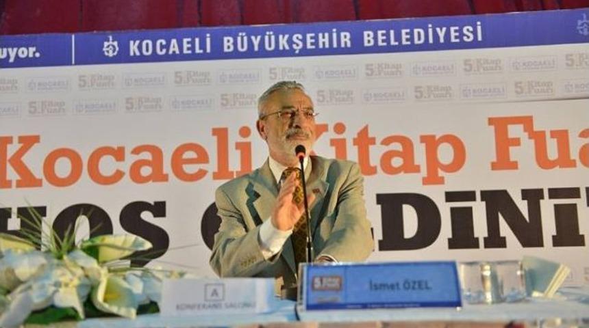 Şair-yazar İsmet Özel: