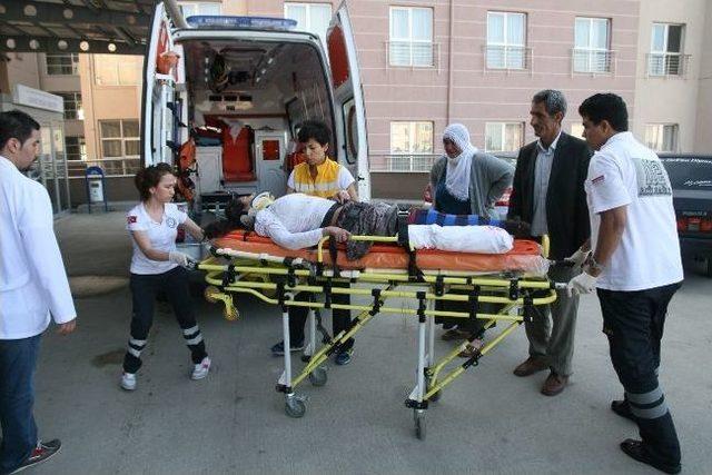 Gen&ccedil; Kıza Otomobil &Ccedil;arptı 2