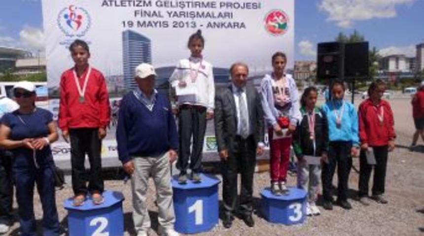 Batman Petrolsporlu Ruken T&uuml;rkiye 3. Oldu