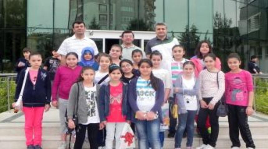 Nakıboğlu Koleji, Cambridge ESOL Sınavına Ev Sahipliği Yaptı