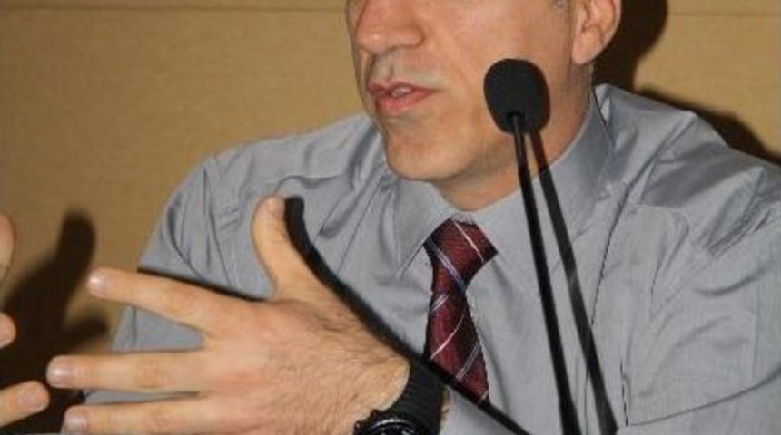 Odt&uuml; &Ouml;ğretim &Uuml;yesi Prof. Dr. Ahmet Yakut: