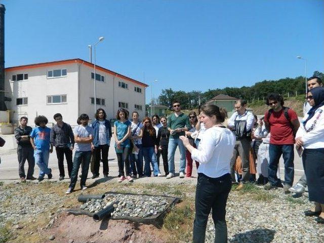 Tıp &Ouml;ğrencileri Hizmetleri Gezdi 3