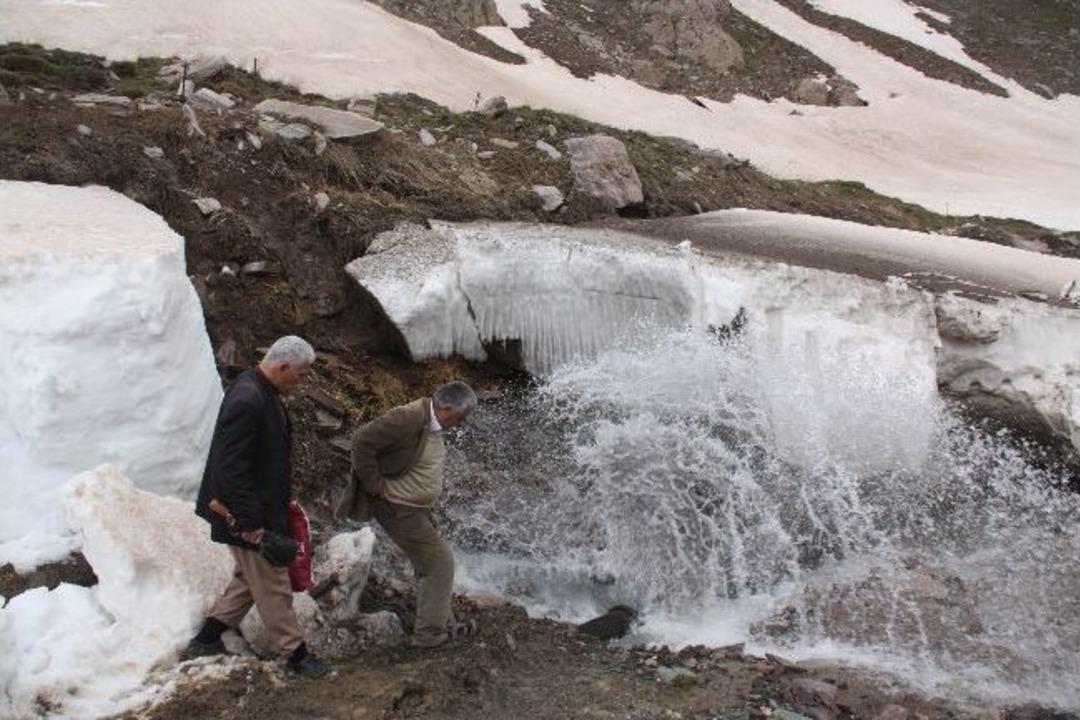 &Ccedil;ığ D&uuml;şt&uuml;, Hakkari Susuz Kaldı