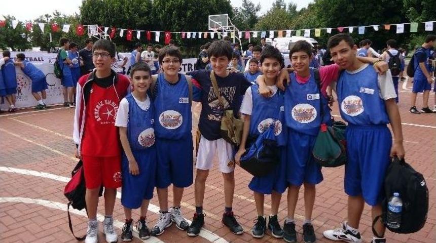 Sokak Basketbolu Turnuvasına Yoğun İlgi