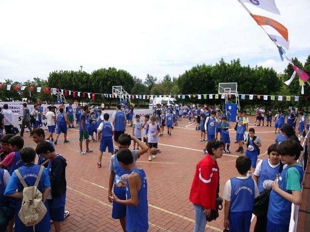 Sokak Basketbolu Turnuvasına Yoğun İlgi