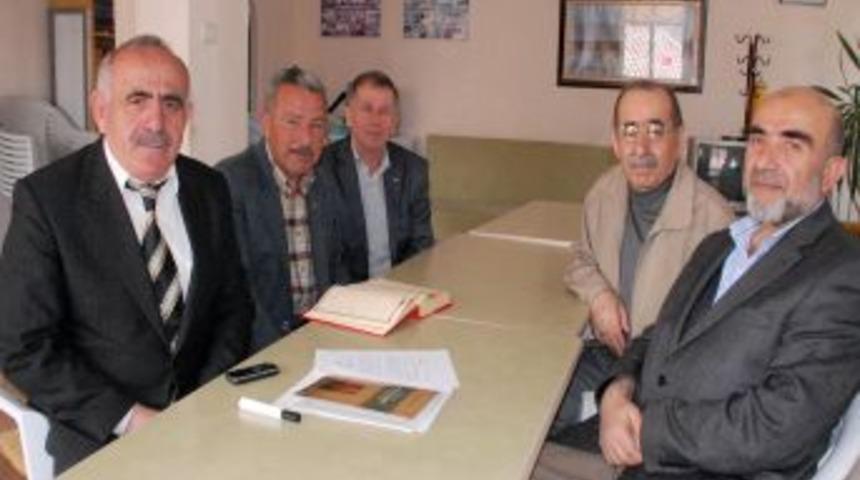 Emekli Öğretmen Kuran Okumayı Kolaylaştıran Öğrenme Metodu Geliştirdi