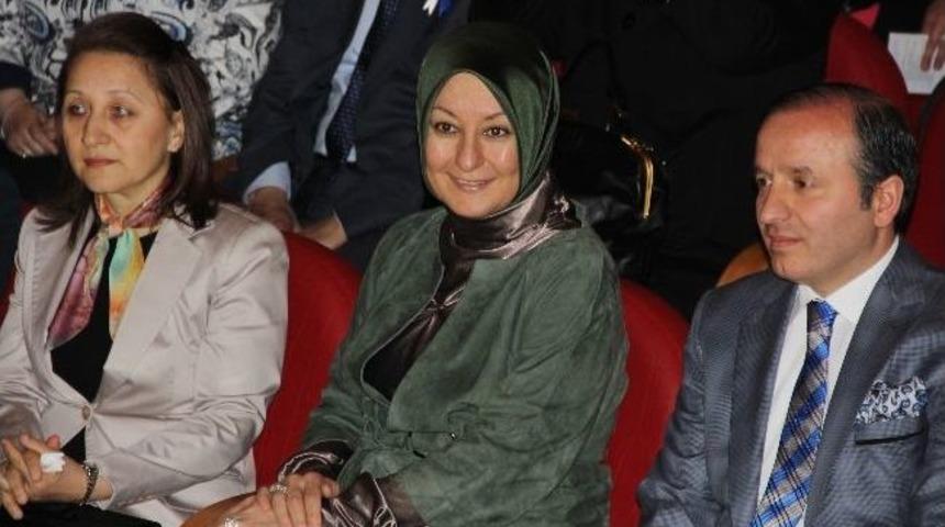 Hayr&uuml;nnisa G&uuml;l, Erzurum&rsquo;da 6. Kitap Şenliğine Katıldı