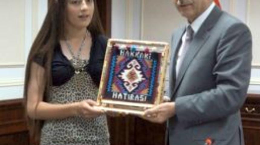 K&uuml;rt&ccedil;e Konuşan Eker: T&uuml;rkiye GDO&rsquo;lu Gıda Bakımından G&uuml;venli Bir &Uuml;lke