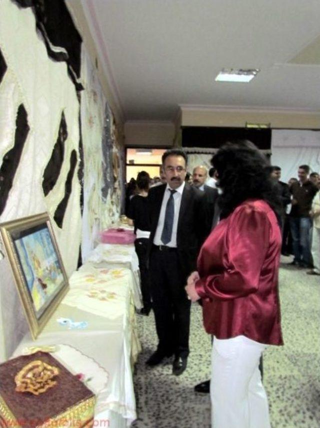 Hem Yılsonu Sergisi D&uuml;zenledi 1