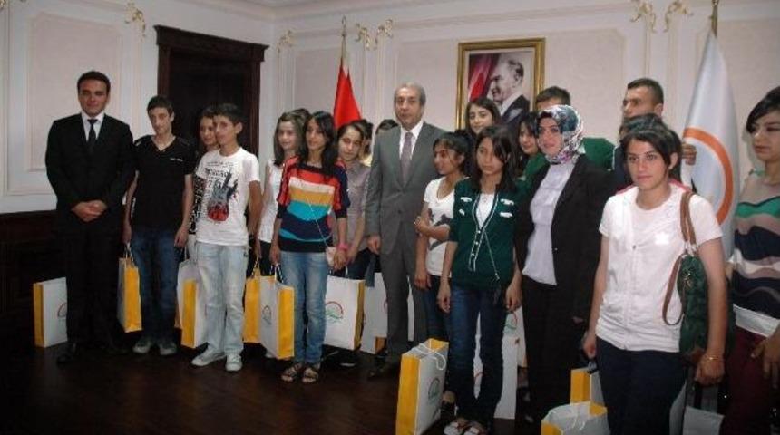 Bakan Eker: "t&uuml;rkiye Gdo'lu Gıda Bakımından G&uuml;venli Bir &Uuml;lke"